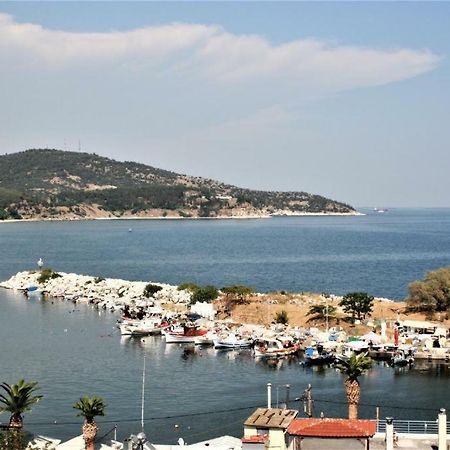 Port View Suites 2 Kavala Bagian luar foto